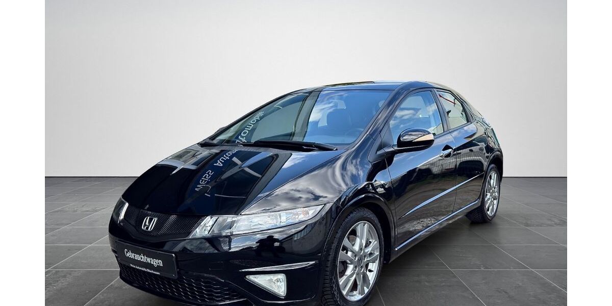 Honda Civic 135.000 km 6.490 &euro; Oberhausen 46045