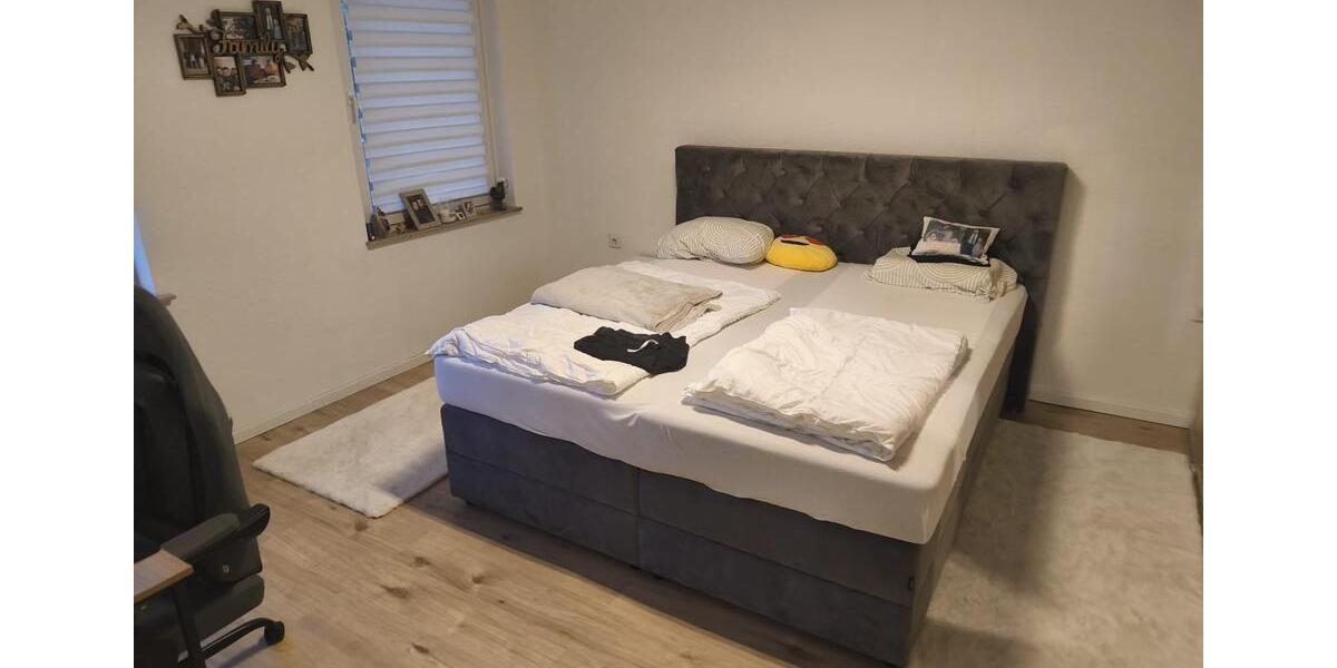 Dachgeschoßwohnung Essen Stadtkern - 2.5 Zimmer, 60 m&sup2;, 115.000&euro; | Angebot:27071948
