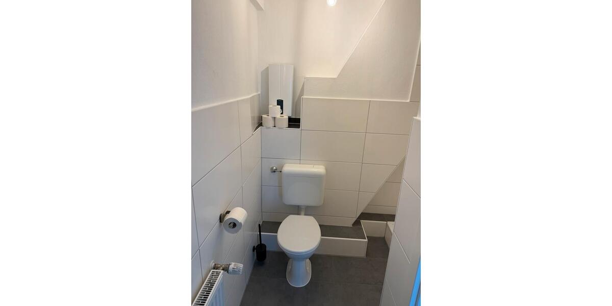 Dachgeschoßwohnung Mülheim an der Ruhr - 1 Zimmer, 30 m&sup2;, 375&euro; | Angebot:25420306