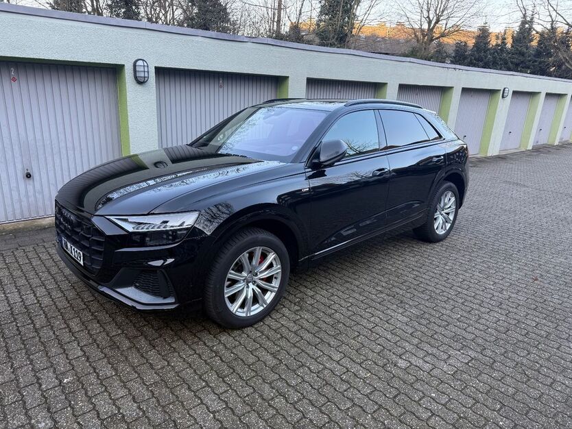 Audi Q8 44.000 km 82.000 € Hagen 58095