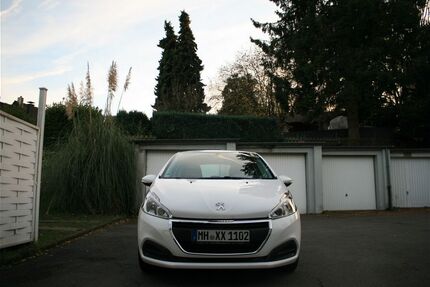 Peugeot 208 130.000 km 4.500 &euro; Mülheim an der Ruhr 45479