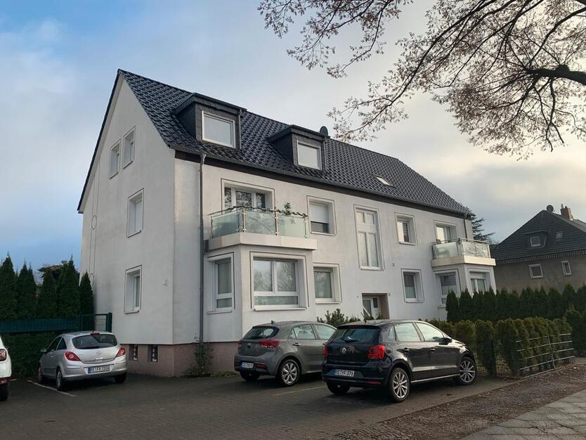 Mehrfamilienhaus +Werkstatt zimmer