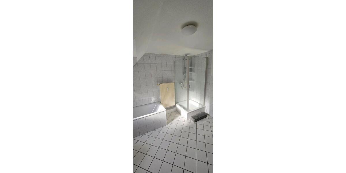 Dachgeschoßwohnung Castrop-Rauxel Deinighausen - 2.5 Zimmer, 64 m&sup2;, 475&euro; | Angebot:25131213
