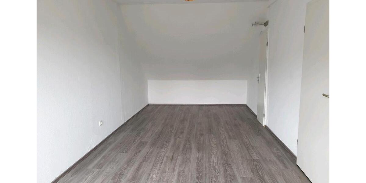 Dachgeschoßwohnung Dortmund Grevel - 3 Zimmer, 77 m&sup2;, 1.140&euro; | Angebot:26652909