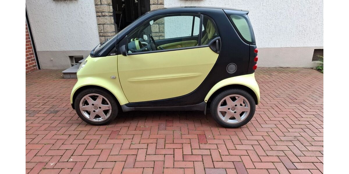 Smart ForTwo 105.000 km 2.199 &euro; Recklinghausen 45659
