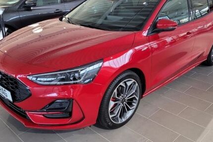 Ford Focus 24.900 km 25.880 € Recklinghausen 45659