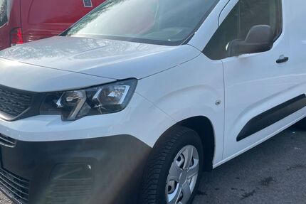 Peugeot Partner 102.656 km 9.990 &euro; Herdecke 58313