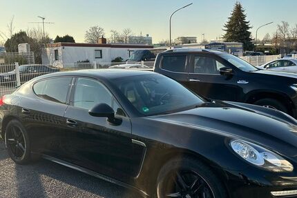 Porsche Panamera 163.364 km 26.999 &euro; Gelsenkirchen 45891