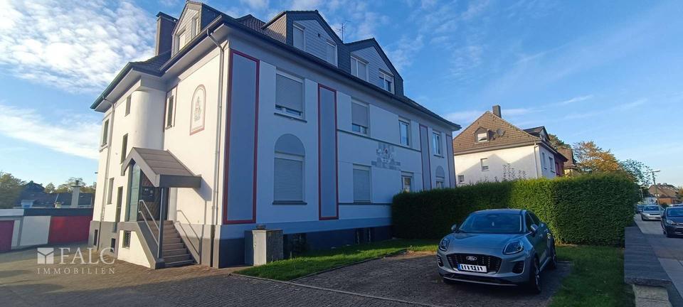 Nostalgie trifft Charme: 3,5-Zimmer-Wohnung auf 125 m² mit Terrasse zimmer