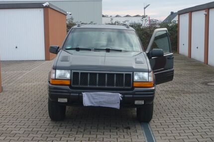 Jeep Grand Cherokee 225.619 km 7.950 &euro; Bochum 44867