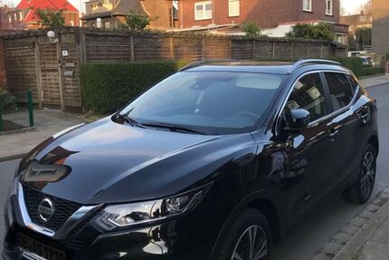 Nissan Qashqai 108.500 km 14.900 &euro; Oberhausen 46117