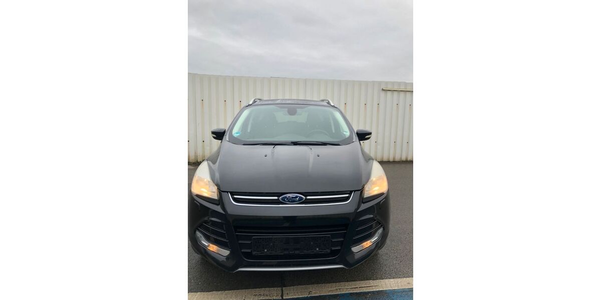 Ford Kuga 140.000 km 8.600 &euro; Essen 45356