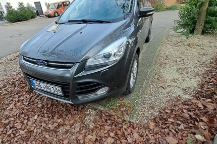 Ford Kuga 90.000 km 11.900 € Dülmen 48249