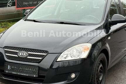 Kia ceed / Ceed 124.000 km 4.490 &euro; Oer Erkenschwick 45739