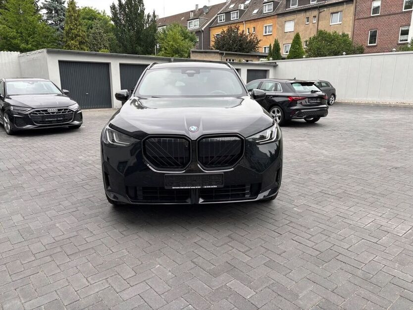 X3