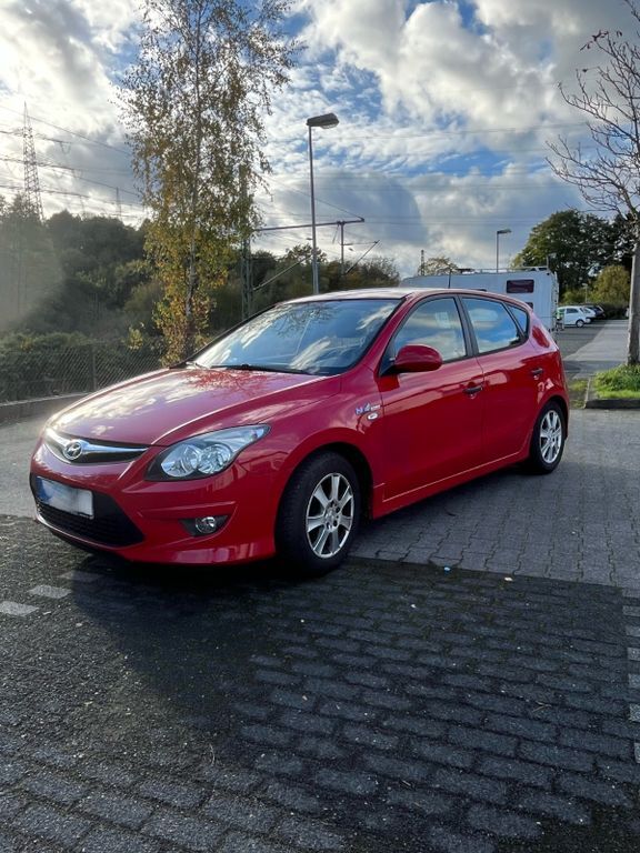 Hyundai i30 158.000 km 2.800 € Hattingen 45529