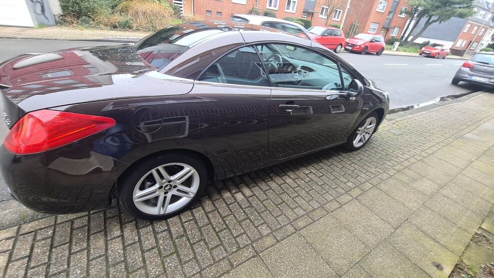 Peugeot 308 CC 67.000 km 8.500 € Oberhausen 46045