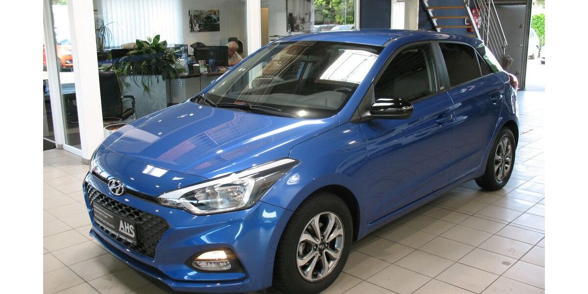 Hyundai i20 24.100 km 11.790 &euro; Dülmen 48249