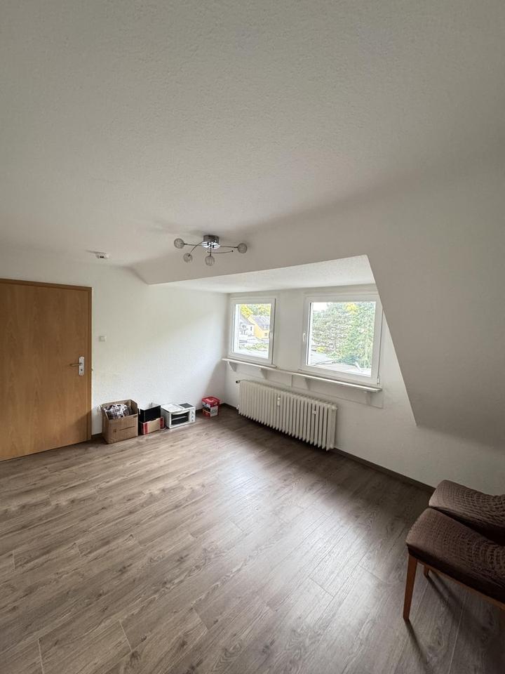 Schöne 3 Zimmer-Wohnung zu vermieten zimmer