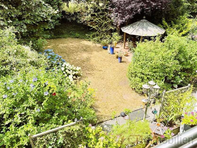 Haus zum Kaufen in Oberhausen 429.000 € 168 m² 9 zimmer