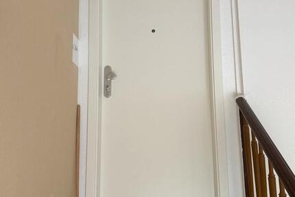 128 QM helle & großzügige Dachgeschoßwohnung in sehr guter Lage