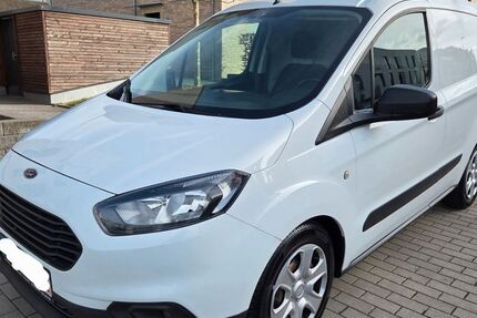 Ford Transit Courier 108.000 km 7.990 &euro; Dortmund 44263