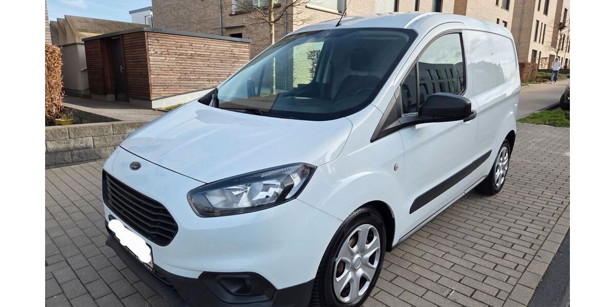 Ford Transit Courier 108.000 km 7.990 &euro; Dortmund 44263