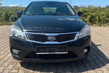 Kia ceed / Ceed 154.074 km 1.800 &euro; Dortmund 44287