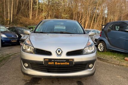 Renault Clio 143.323 km 1.999 &euro; Essen 45145