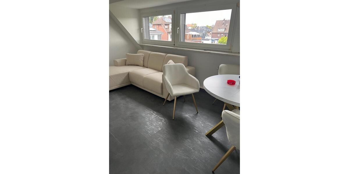 Dachgeschoßwohnung Oberhausen Biefang - 3.5 Zimmer, 78 m&sup2;, 750&euro; | Angebot:24480098