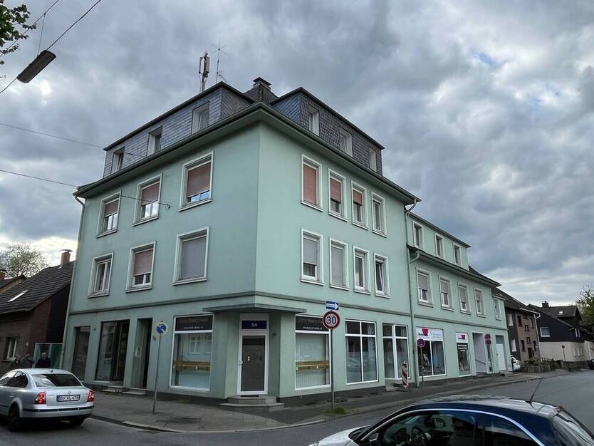 Lukratives Wohn-& Geschäftshaus mit 8 Whg, 3 Gewerben und 2 Keller Lagerflächen + Antenne in Bochum