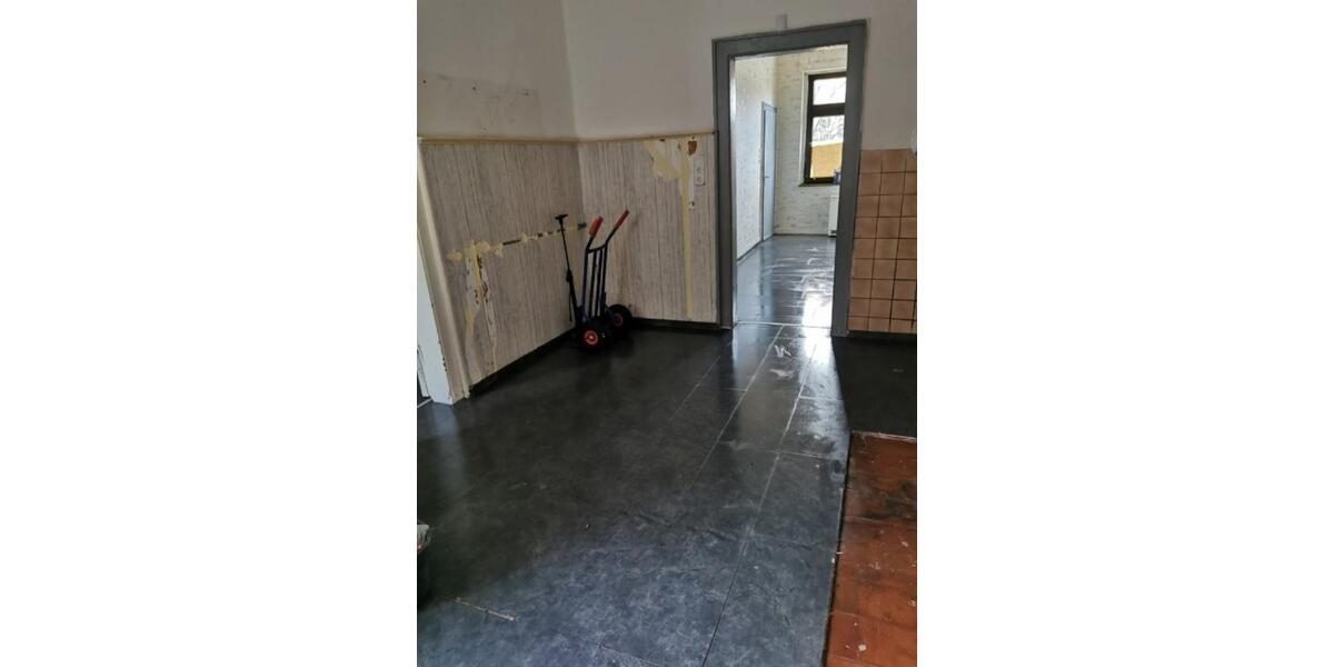 Erdgeschoßwohnung Mülheim an der Ruhr - 5 Zimmer, 108 m&sup2;, 999&euro; | Angebot:24488179