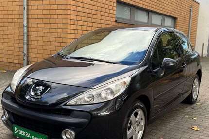 Peugeot 207 174.454 km 2.990 &euro; Essen 45326
