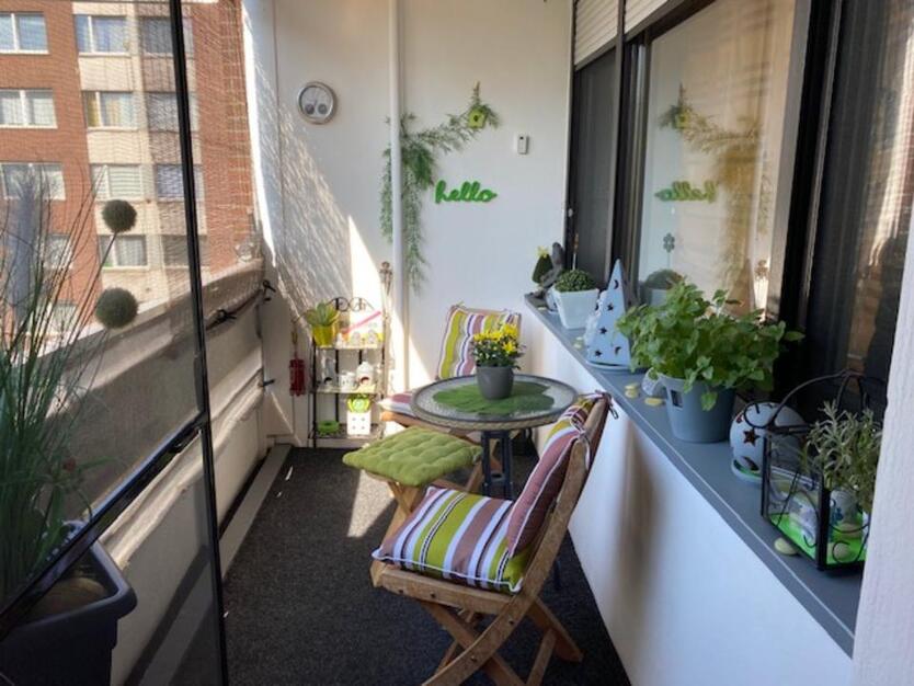 Gepflegte Eigentumswohnung mit Balkon und Einbauküche zimmer