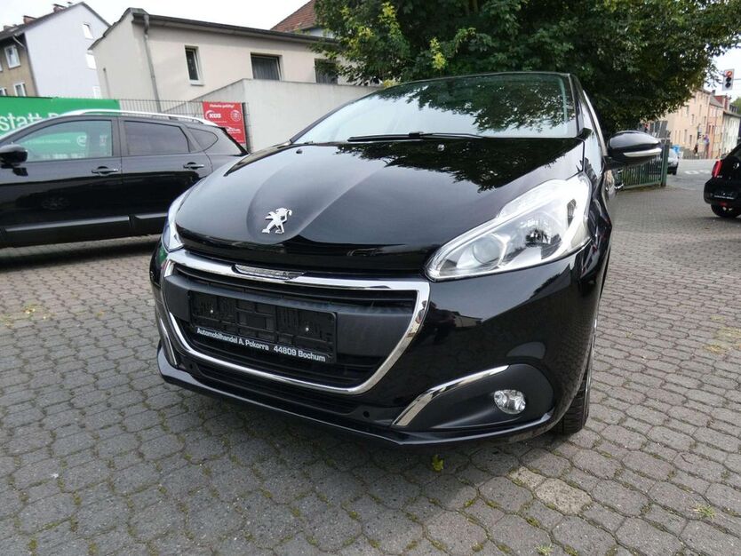 Peugeot 208 48.700 km 10.300 € Bochum 44809