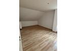 Zwei Zimmer- Wohnung im Dachgeschoss zimmer