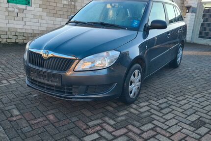 Skoda Fabia 156.200 km 2.290 &euro; Essen 45309