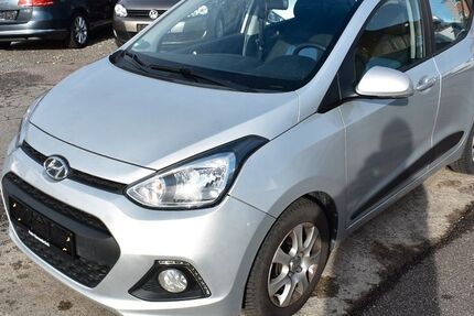 Hyundai i10 32.500 km 11.880 &euro; Oberhausen 46145