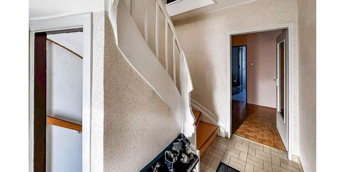 Mehrfamilienhaus, Wohnhaus Dortmund Wellinghofen - 9 Zimmer, 176 m&sup2;, 500.000&euro; | Angebot:24721434