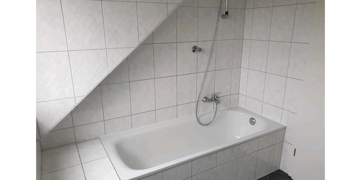 Dachgeschoßwohnung Dortmund Grevel - 3 Zimmer, 77 m&sup2;, 1.140&euro; | Angebot:26652909