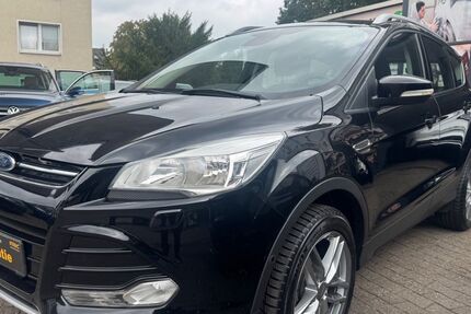 Ford Kuga 179.000 km 4.950 &euro; Essen 45355