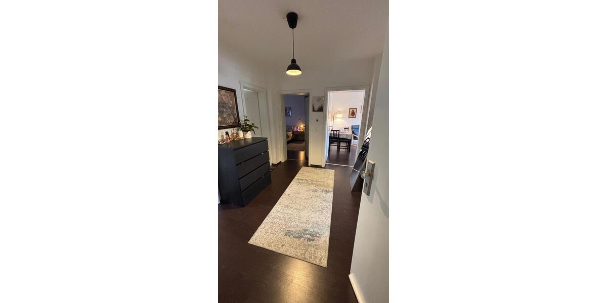 Dachgeschoßwohnung Essen Stadtbezirk II - 3 Zimmer, 65 m&sup2;, 920&euro; | Angebot:26312977
