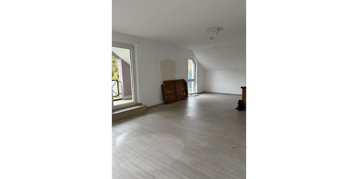 Dachgeschoßwohnung Gelsenkirchen Ückendorf - 2.5 Zimmer, 65 m&sup2;, 386&euro; | Angebot:22615987