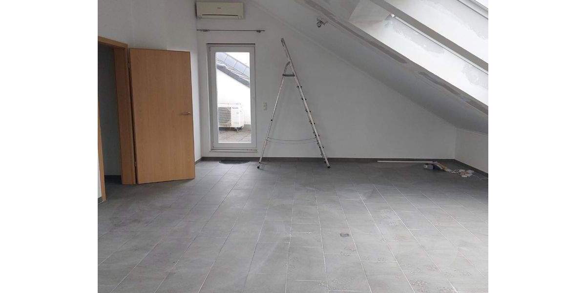 Etagenwohnung Gladbeck Mitte - 3 Zimmer, 134 m&sup2;, 1.200&euro; | Angebot:24247300