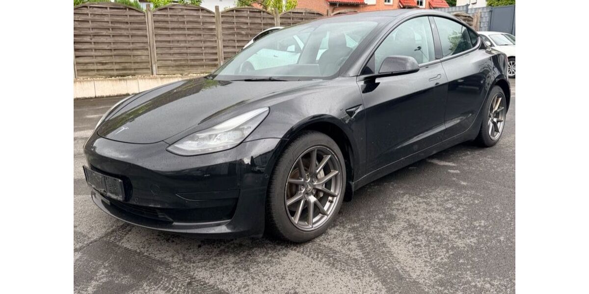 Tesla Model 3 211.600 km 19.250 &euro; Bochum 44803