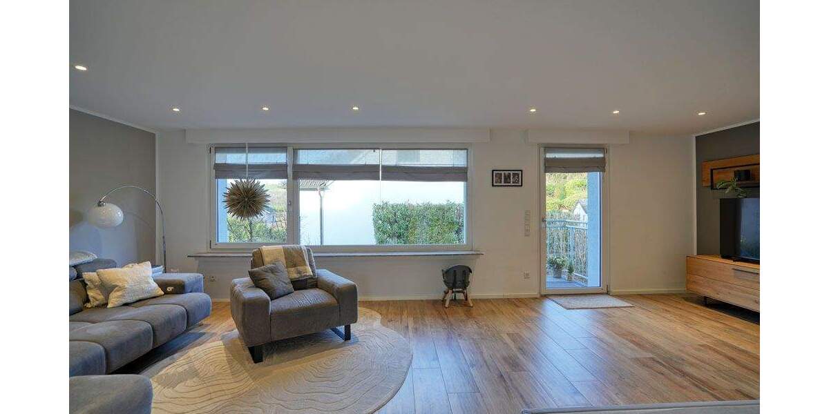 Doppelhaushälfte Bochum Stiepel - 5 Zimmer, 218 m&sup2;, 850.000&euro; | Angebot:25687051