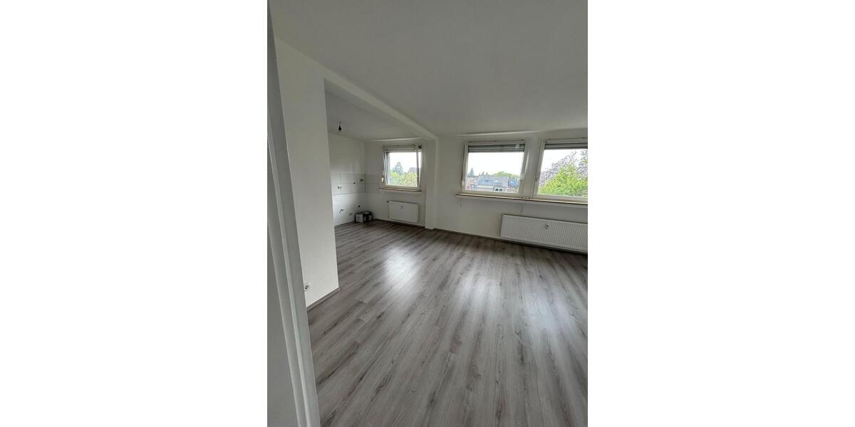 Dachgeschoßwohnung Oberhausen Biefang - 3.5 Zimmer, 67 m&sup2;, 700&euro; | Angebot:26322754