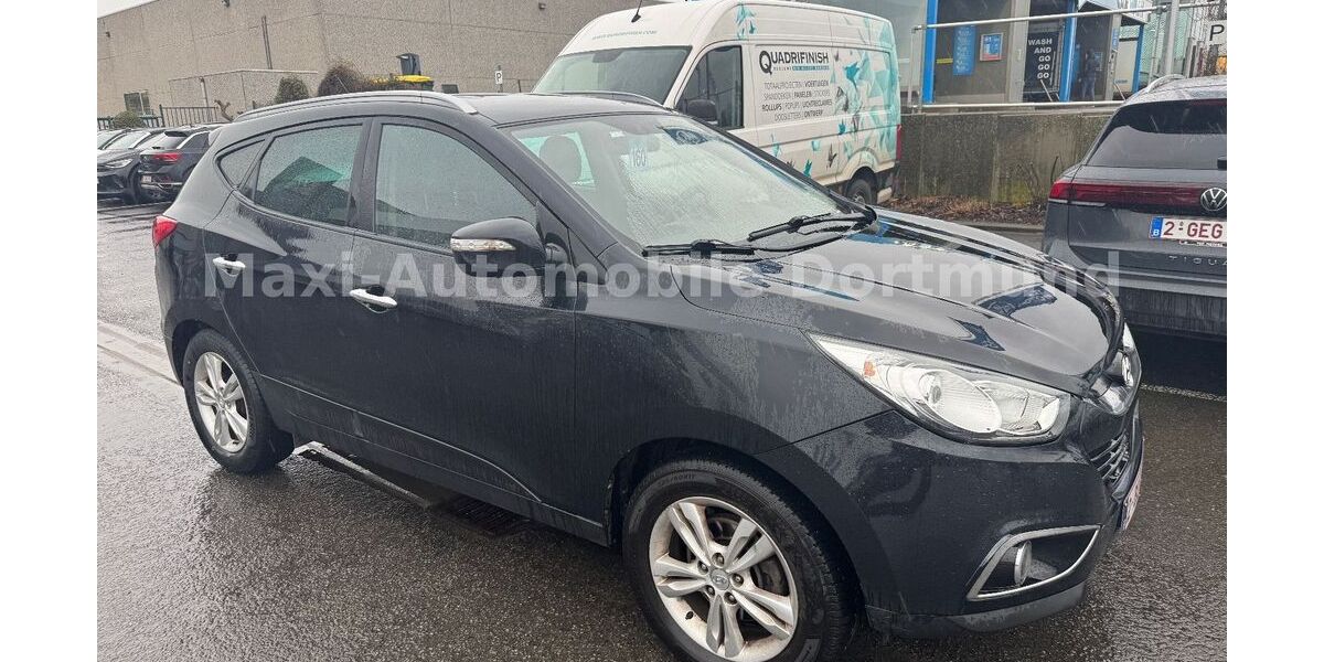 Hyundai ix35 205.000 km 5.550 &euro; dortmund 44369
