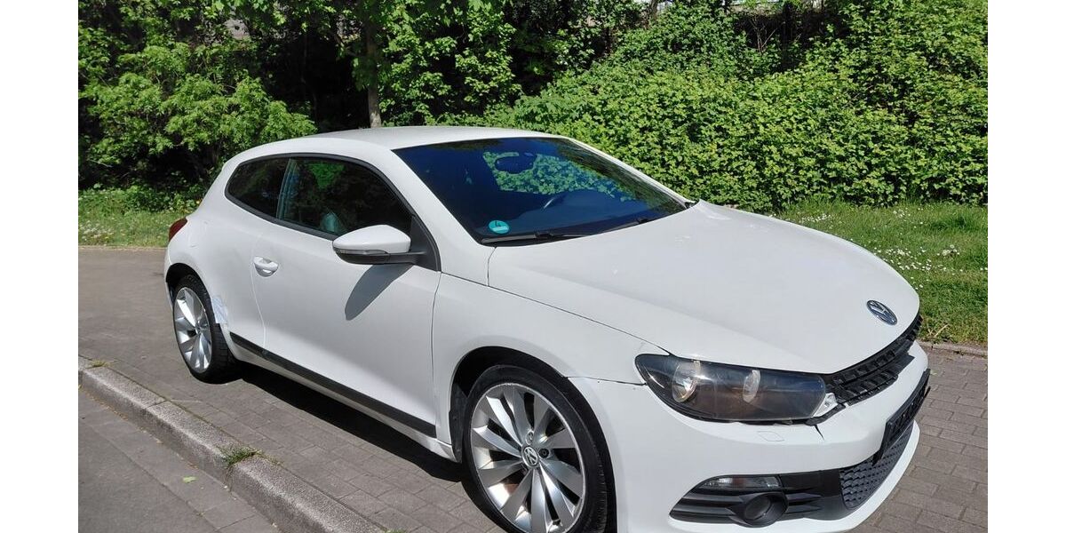 VW Scirocco 147.000 km 2.499 &euro; Gelsenkirchen 45889