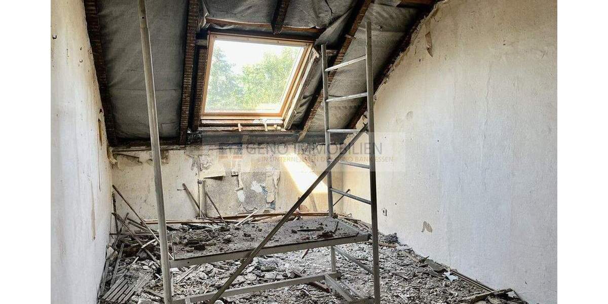 Mehrfamilienhaus, Wohnhaus Essen / Überruhr-Hinsel Überruhr-Hinsel - 9 Zimmer, 244 m&sup2;, 475.000&euro; | Angebot:23986331